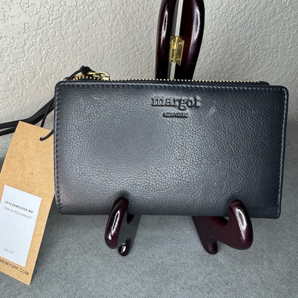 Margot Black Leather Wristlet Wallet Snap Zip Organizer Genuine Leather NWT